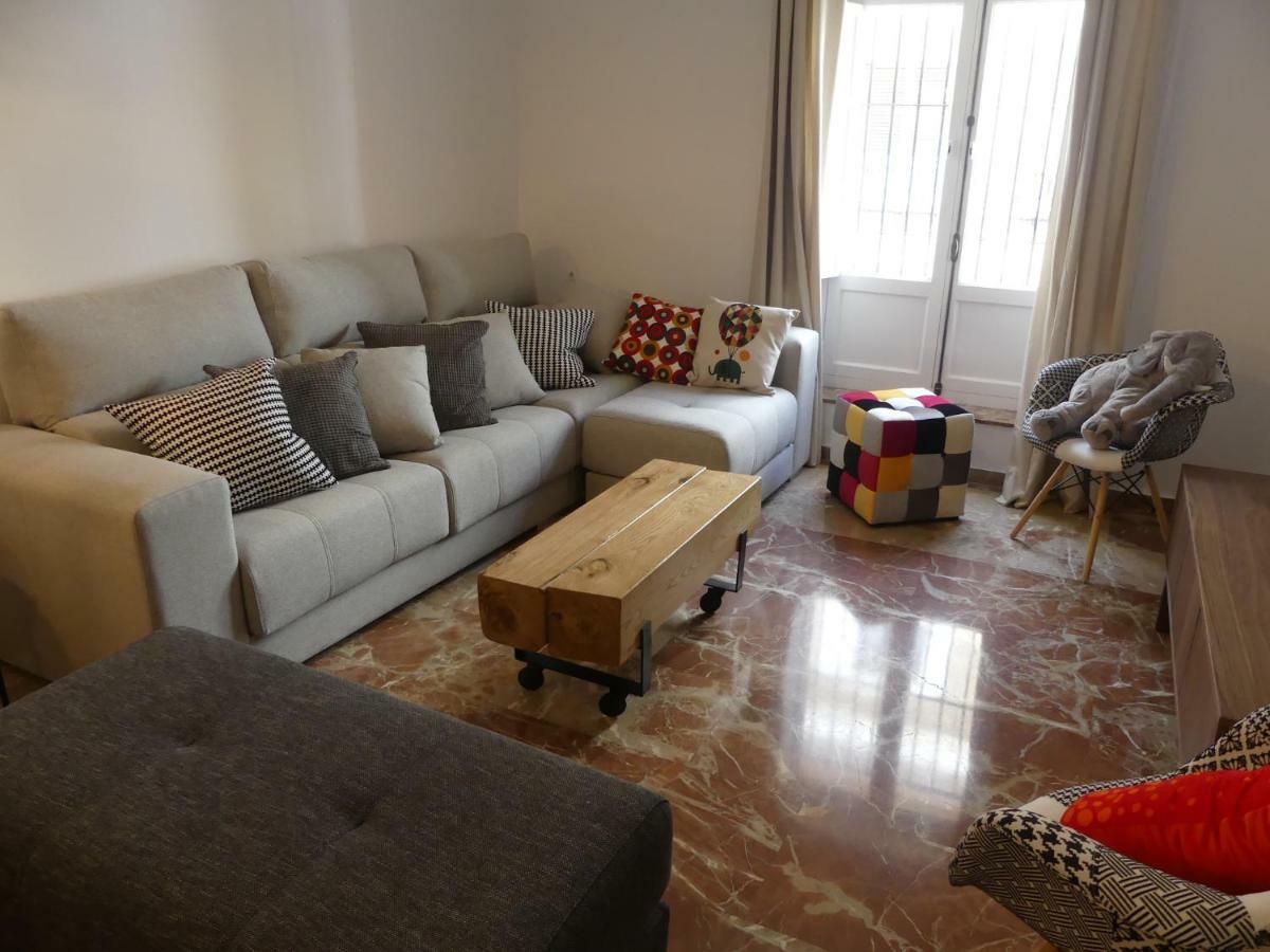 Gatu Premium Villa Aramburu, " Preferente Mayores De 25 Anos Y Familias " El Puerto de Santa María Εξωτερικό φωτογραφία